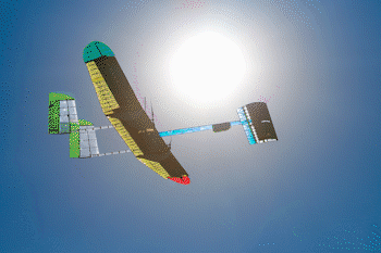 Composite‑wing heavy‑load aircraft